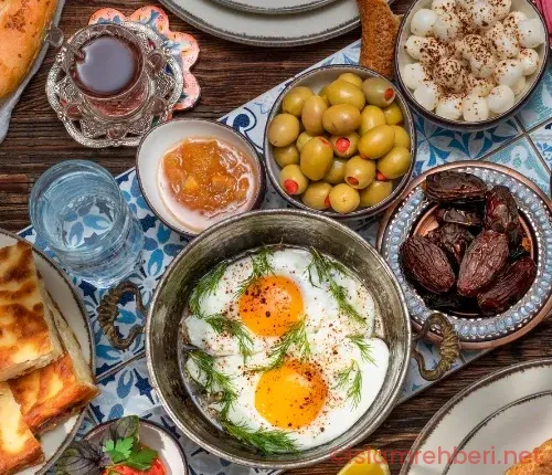 Sahurda Ne Yenir? Bilinmesi Gereken 6 Beslenme Tüyosu