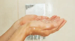 Gusül Abdesti (Boy Abdesti) Nasıl Alınır? Guslün 3 Farzı Nedir?